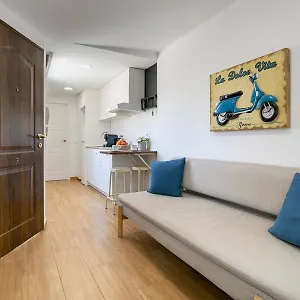 malaga-center-lagunillas-apartments.1costadelsol.com/